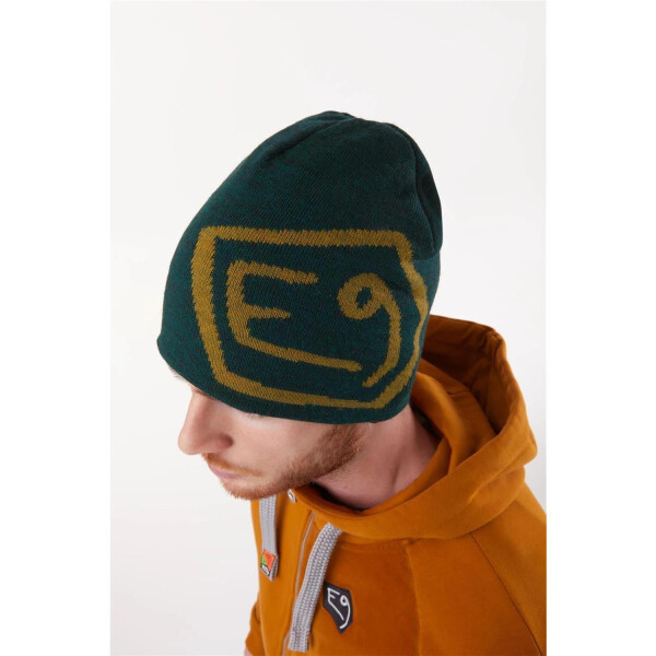 E9 T